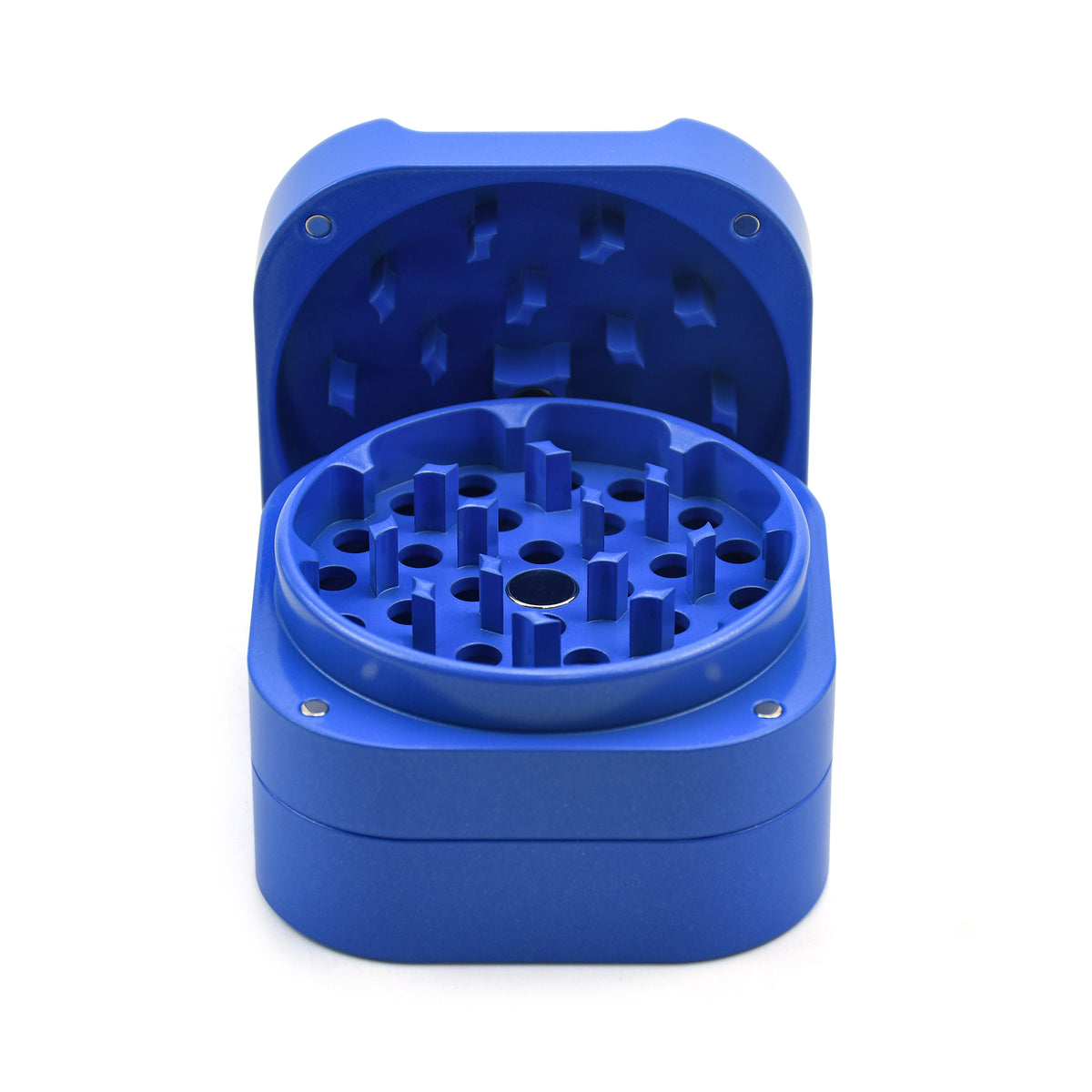 Blauer Square Grinder mit aufgestelltem Deckel
