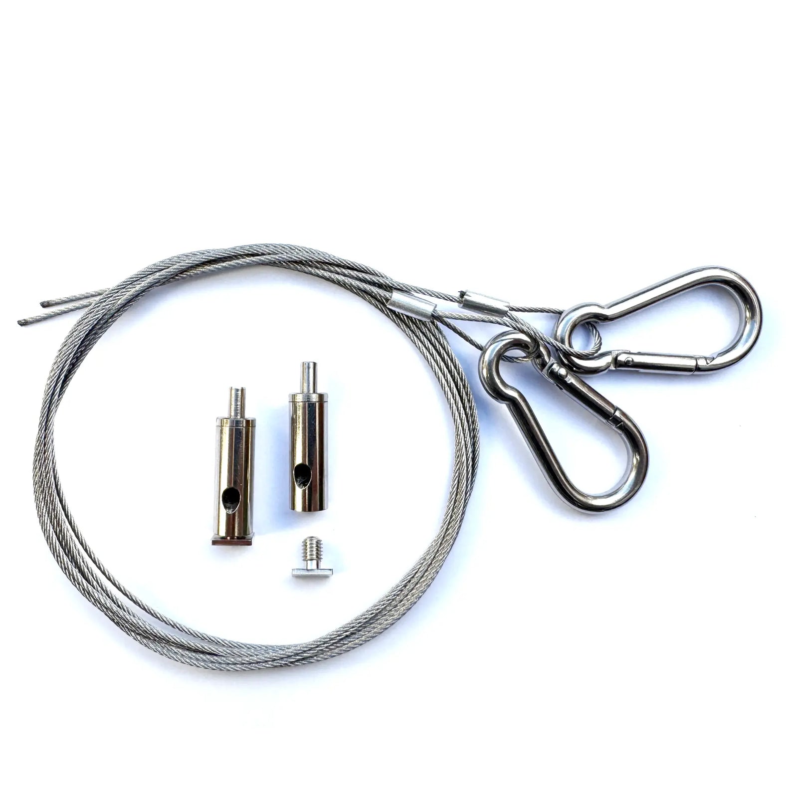 Set zur Aufhängung von LED-Lampen mit Stahlseil, Karabinern und Befestigungselementen. Ideal für sichere und flexible Montage von Grow- oder Arbeitsleuchten