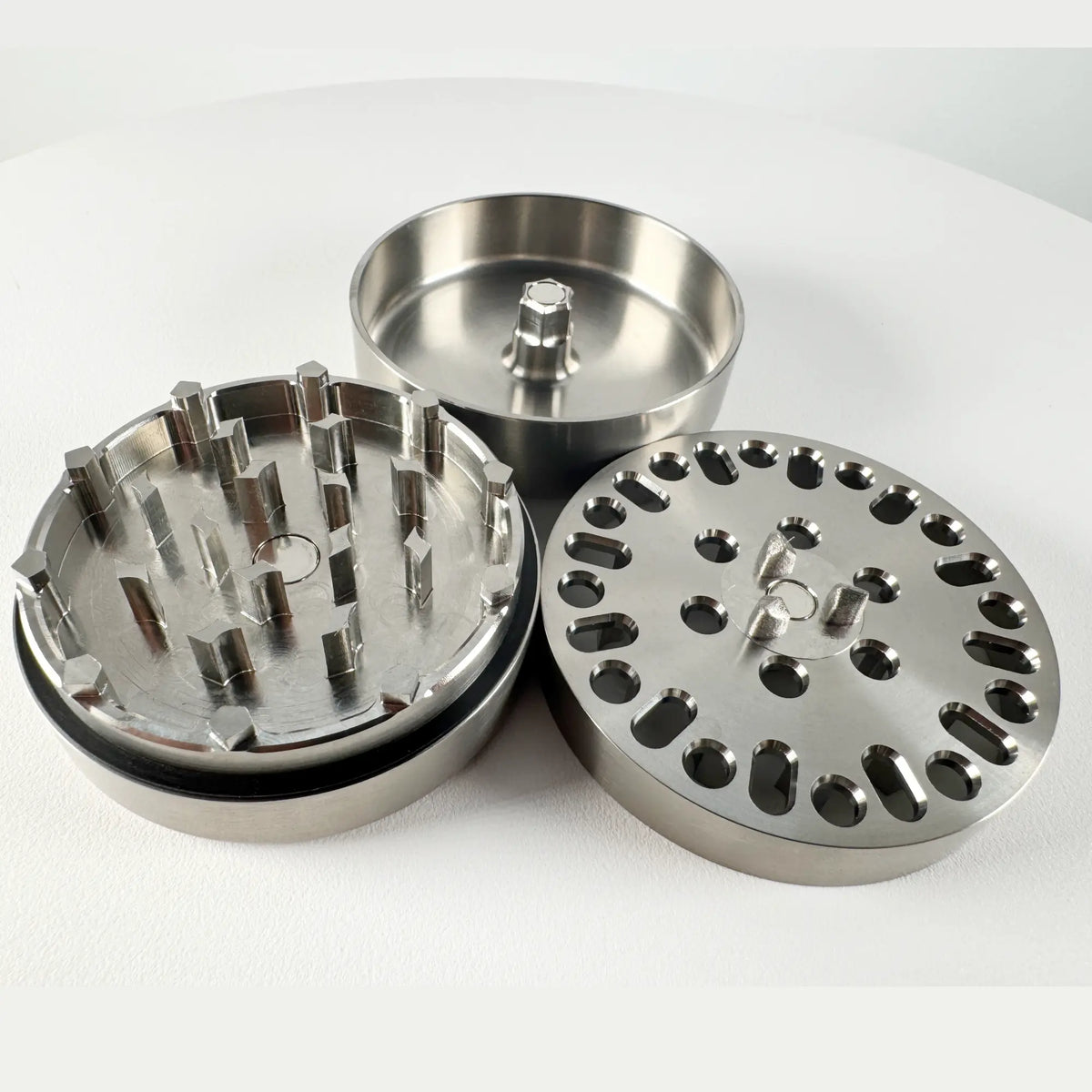 Titan Grinder 62mm Vollmaterial | 3-Lagen-Kräutermühle für maximale Effizienz Gebo Gefti hydroponics